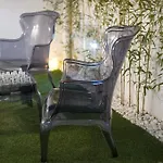 Tea 4 Nine Guest House